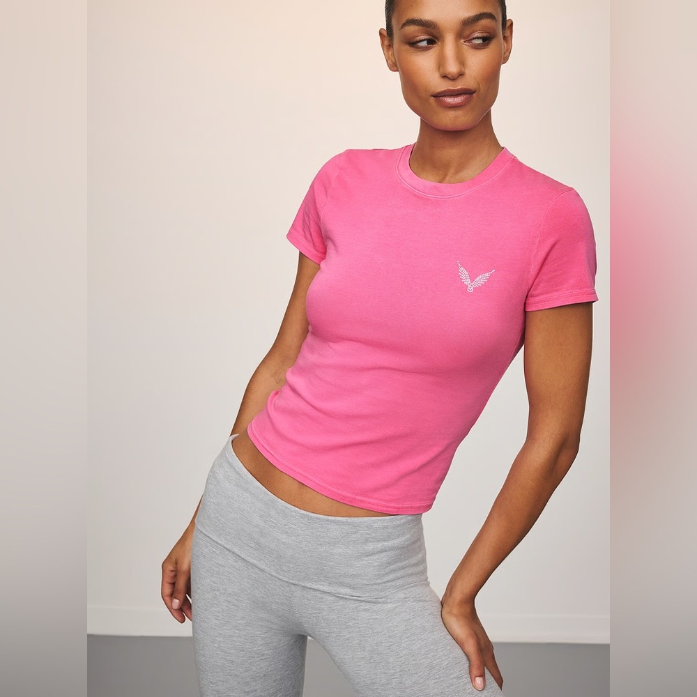🆕💖 BNWT ‘25 VSFS BEDAZZLED PINK TOP 💖🆕
